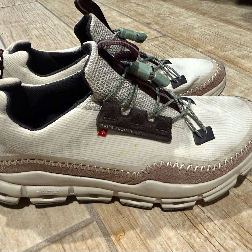 On Running Women's Shoes in Cream and Brown - Picture 3 of 12
